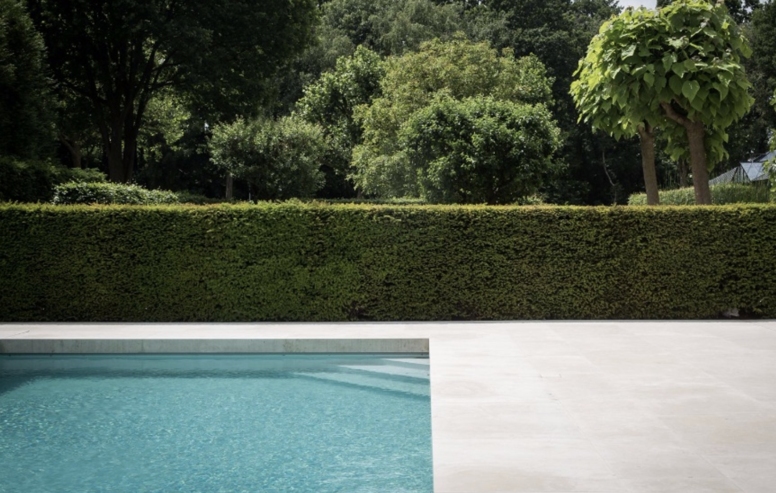 Travertine paving in a residential outdoor setting